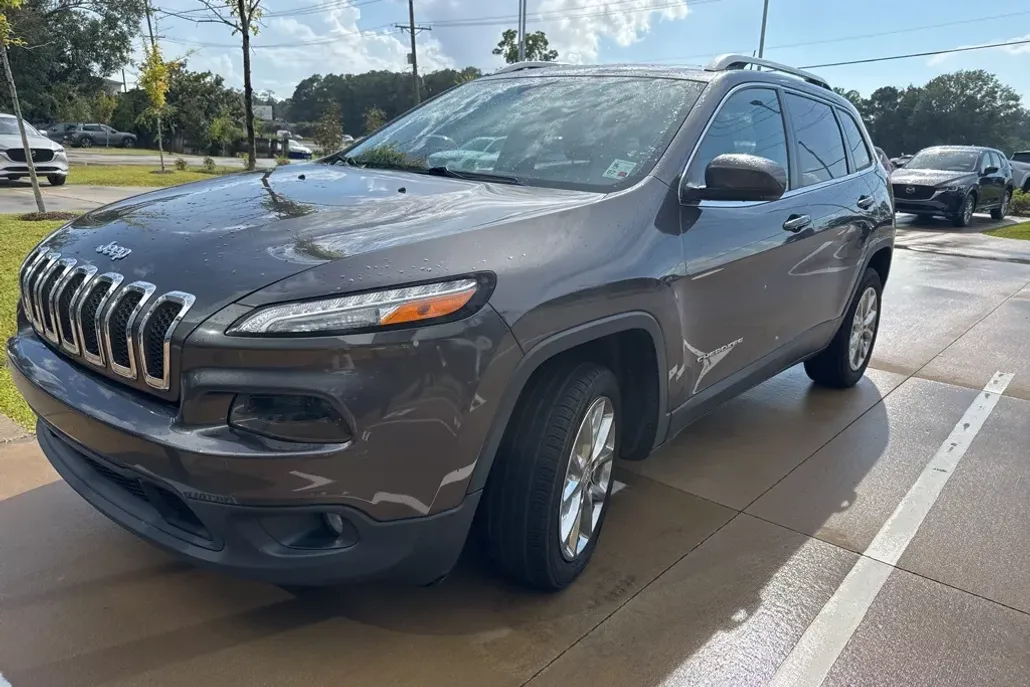 2018 Jeep Cherokee Latitude photo 1