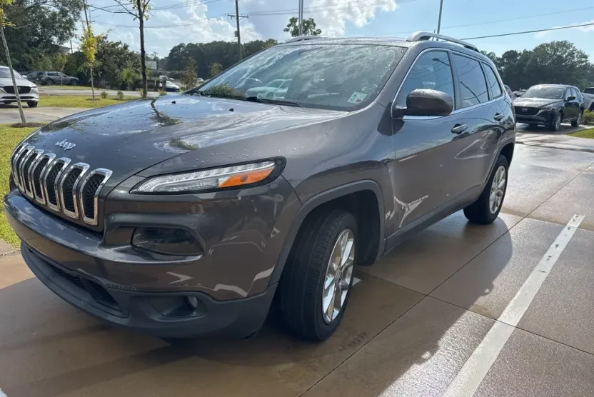 2018 Jeep Cherokee Latitude photo 1