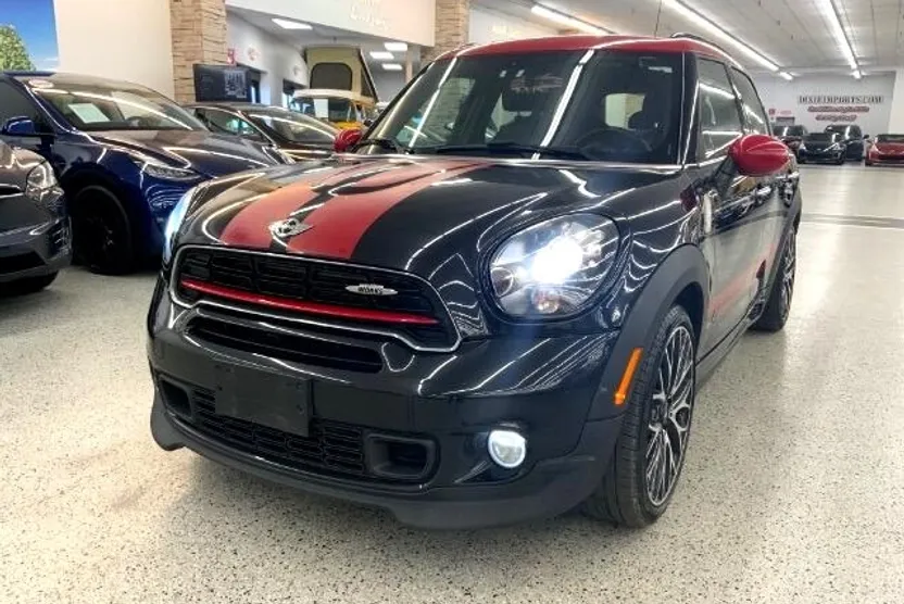 2015 Mini Countryman John Cooper Works photo 1