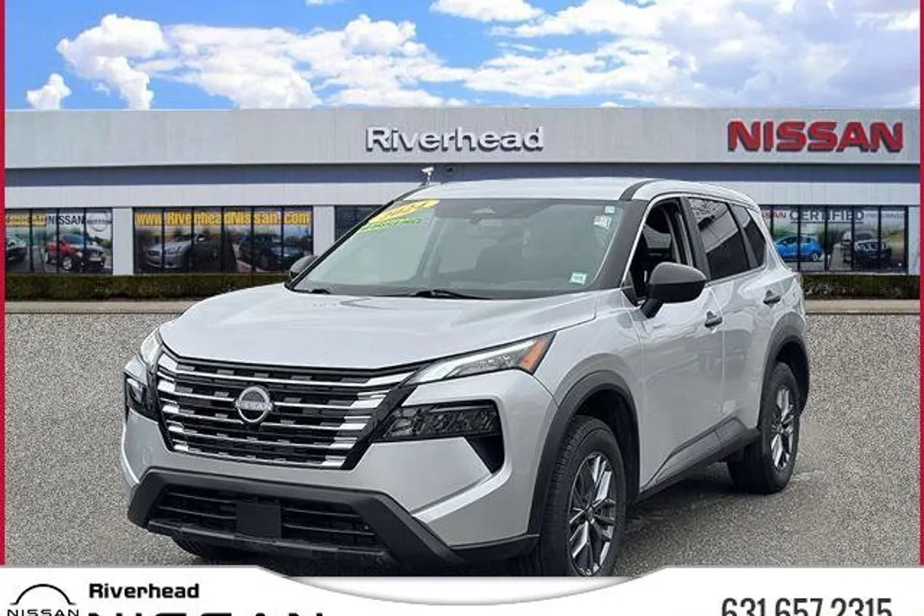 2024 Nissan Rogue Platinum photo 1