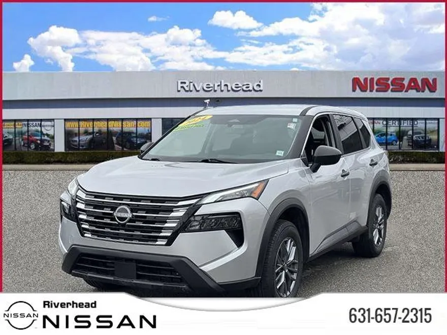 2024 Nissan Rogue Platinum photo 1