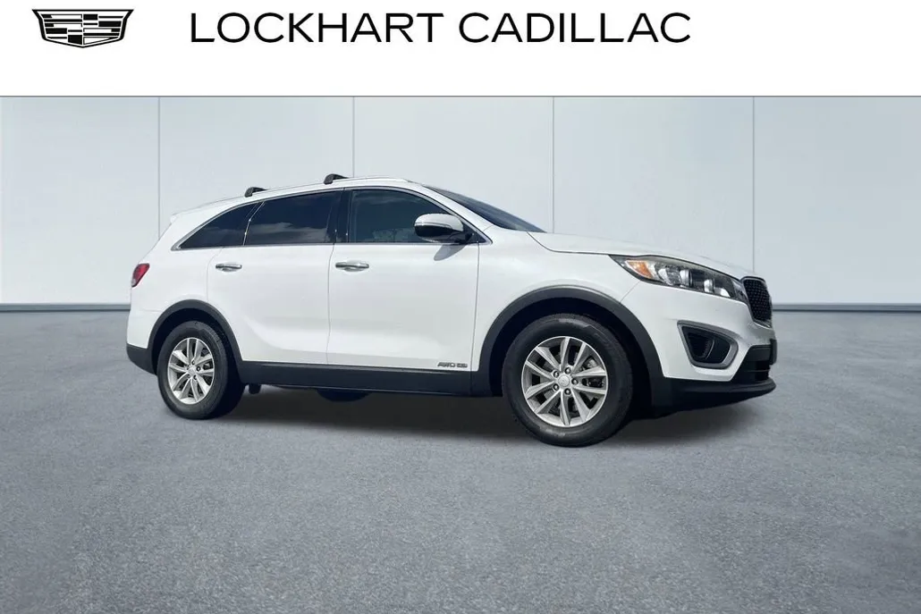2017 Kia Sorento LX photo 1