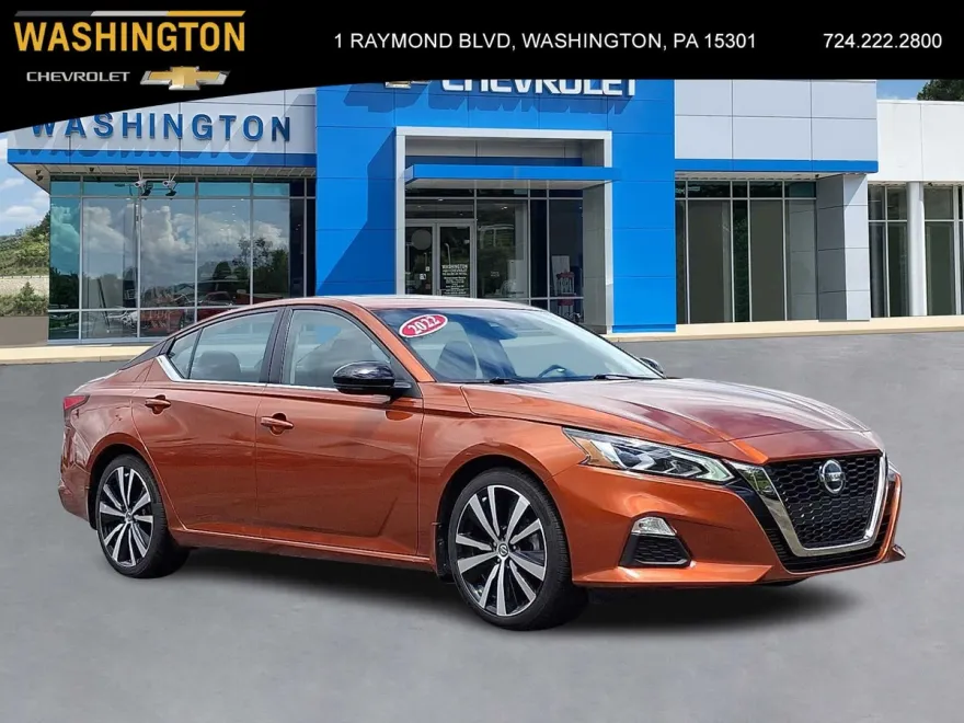 2022 Nissan Altima SR photo 1