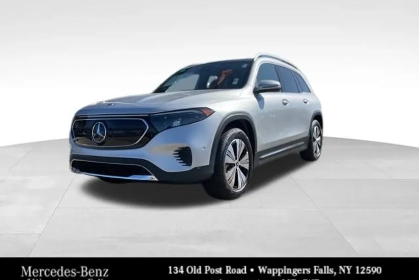 2023 Mercedes Benz EQB 300 photo 1