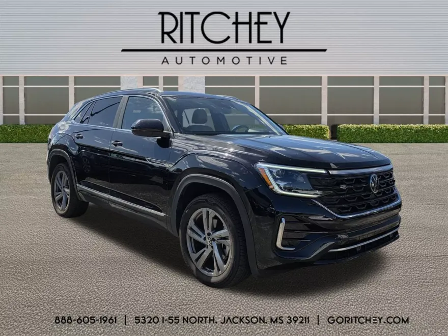 2024 Volkswagen Atlas Cross Sport SEL R-Line photo 1