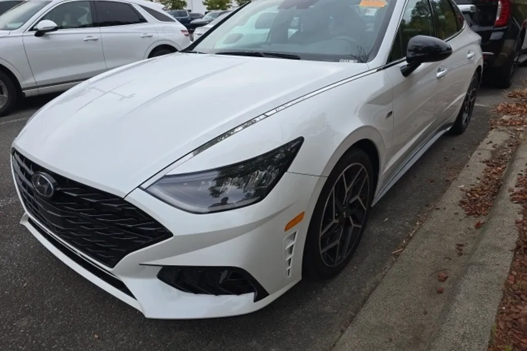 2022 Hyundai Sonata N Line photo 1