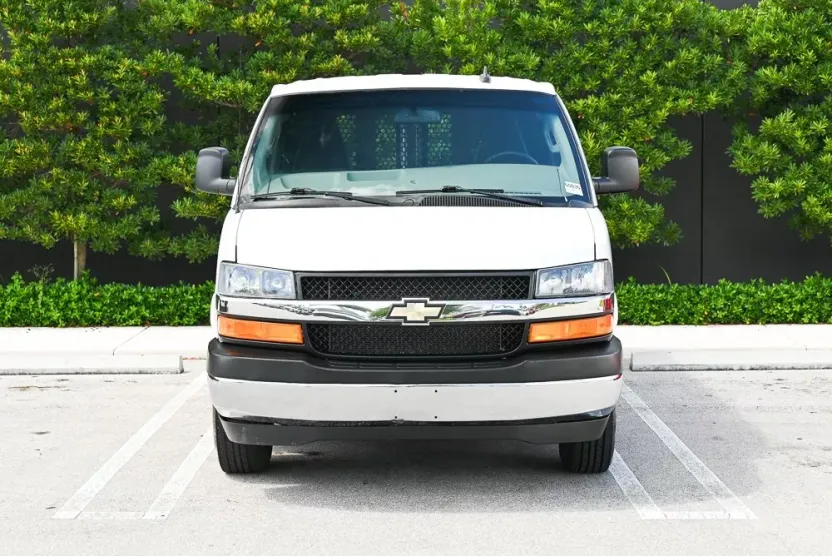 2023 Chevrolet Express 2500 Work Van photo 1