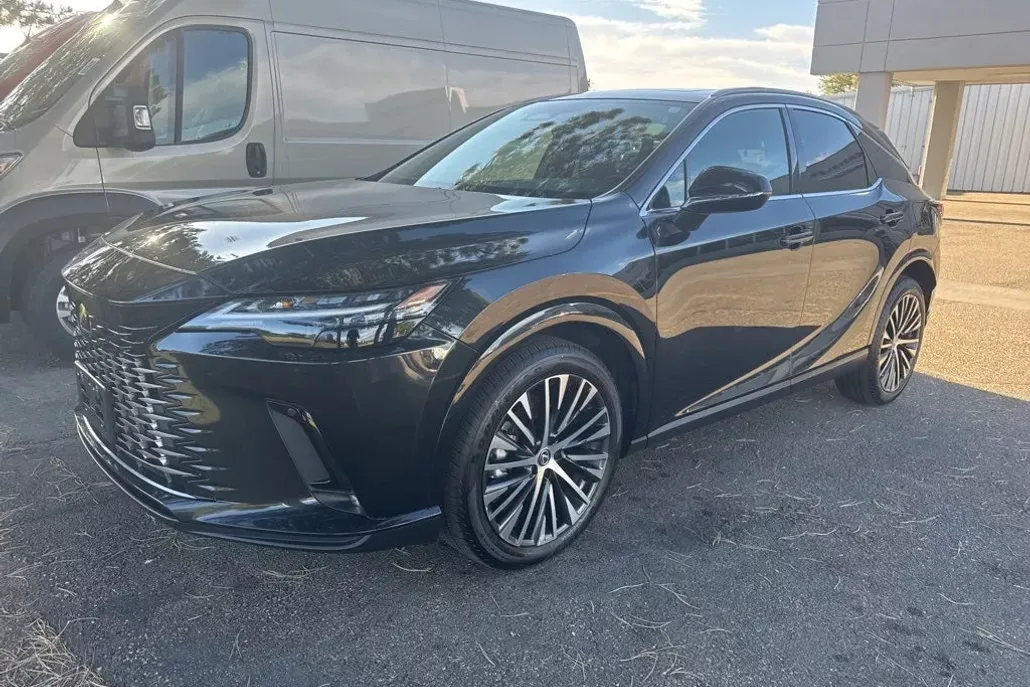 2023 Lexus RX 350h Premium photo 1