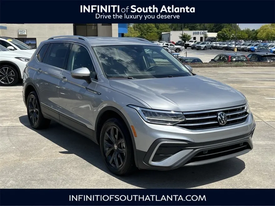 2024 Volkswagen Tiguan SE Wolfsburg Edition photo 1