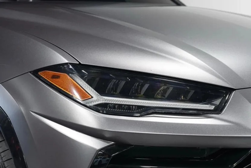 2020 Lamborghini Urus photo 1