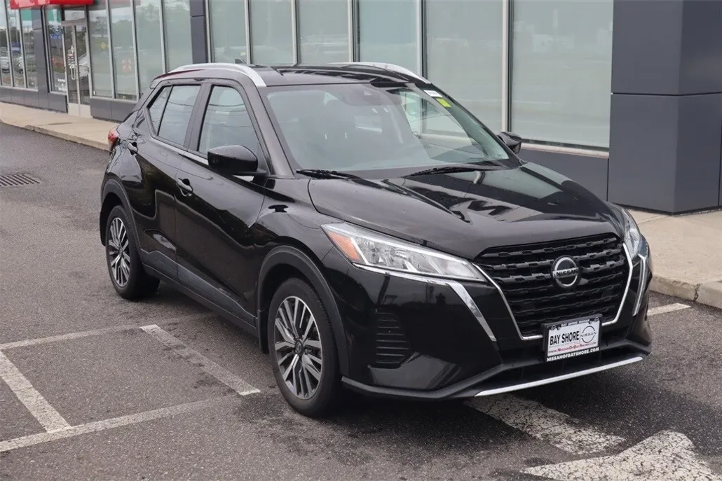2021 Nissan Kicks SV photo 1