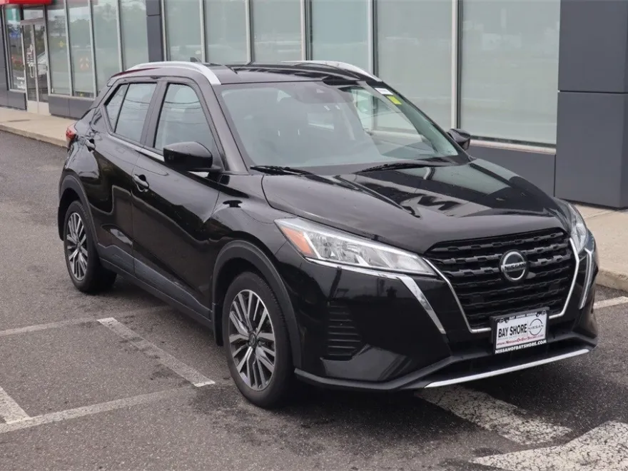 2021 Nissan Kicks SV photo 1