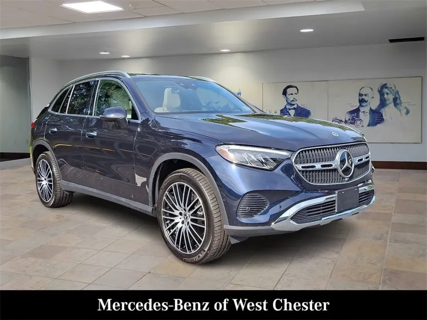 2024 Mercedes Benz GLC 300 photo 1