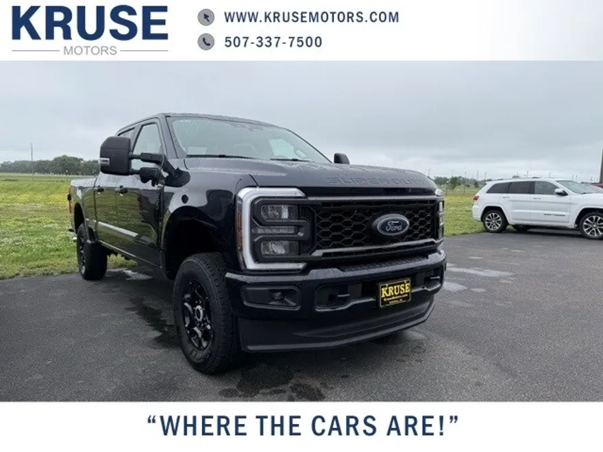 2025 Ford F-350 XL photo 1