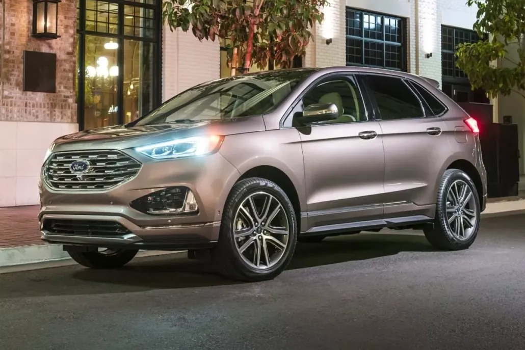 2019 Ford Edge SEL photo 1