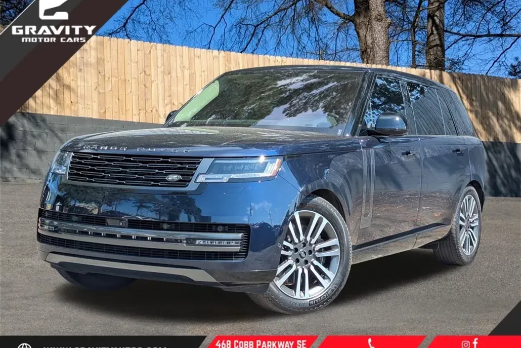 2023 Land Rover Range Rover SE photo 1