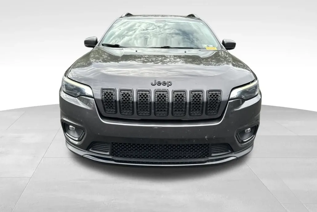 2020 Jeep Cherokee Altitude photo 1