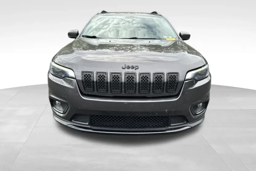 2020 Jeep Cherokee Altitude photo 1