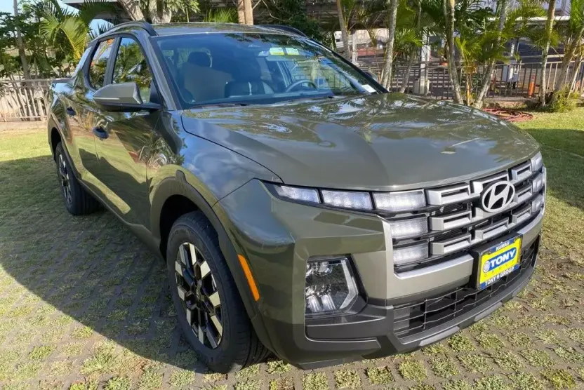 2025 Hyundai Santa Cruz SEL Activity photo 1