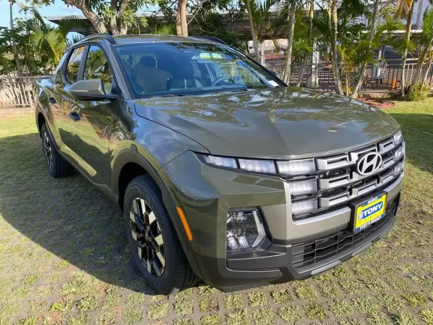 2025 Hyundai Santa Cruz SEL Activity photo 1