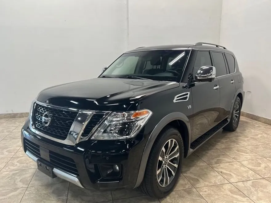 2017 Nissan Armada SV photo 1