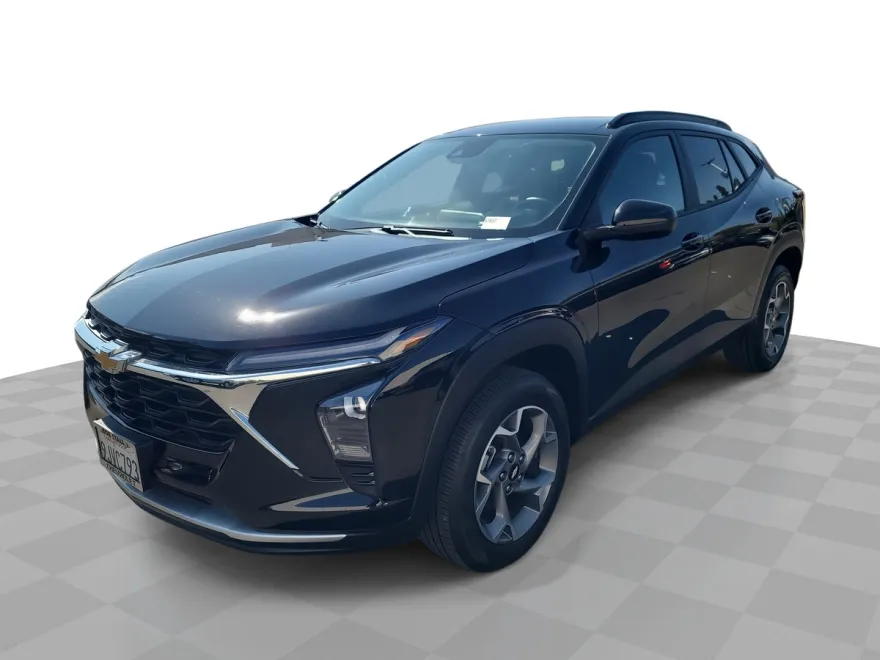 2024 Chevrolet Trax photo 1