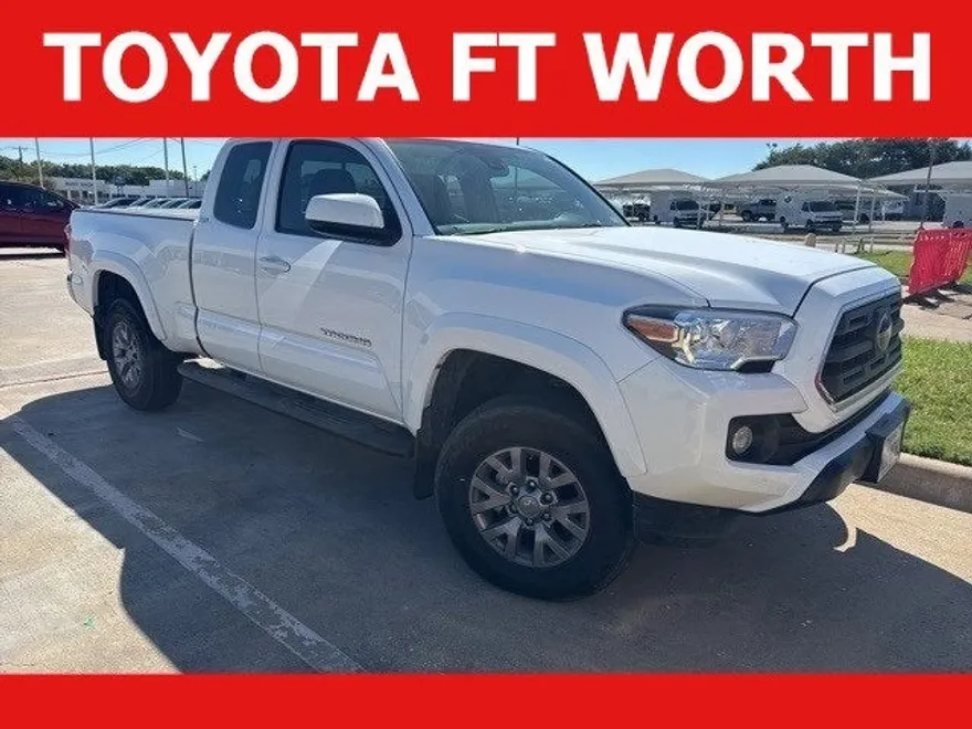 2019 Toyota Tacoma SR5 V6 photo 1