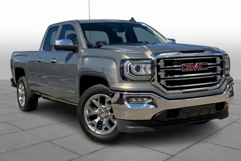 2017 Gmc Sierra 1500 SLT photo 1