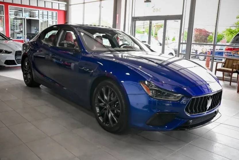 2022 Maserati Ghibli Modena Q4 photo 1