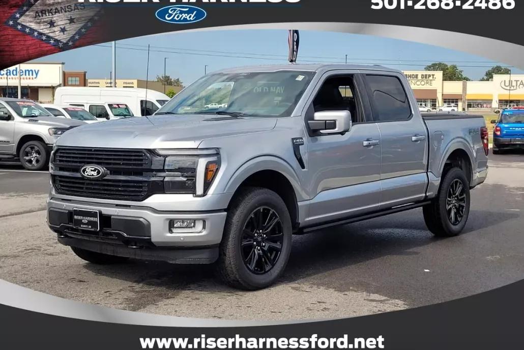2025 Ford F-150 Platinum photo 1