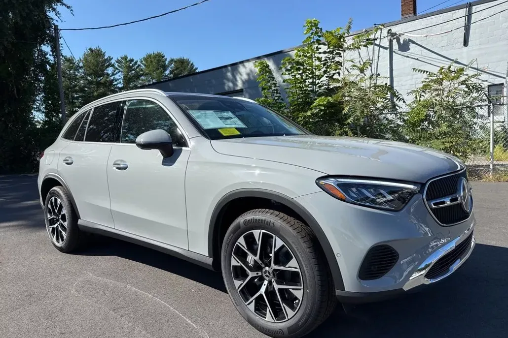 2026 Mercedes Benz GLC 350e 4MATIC photo 1