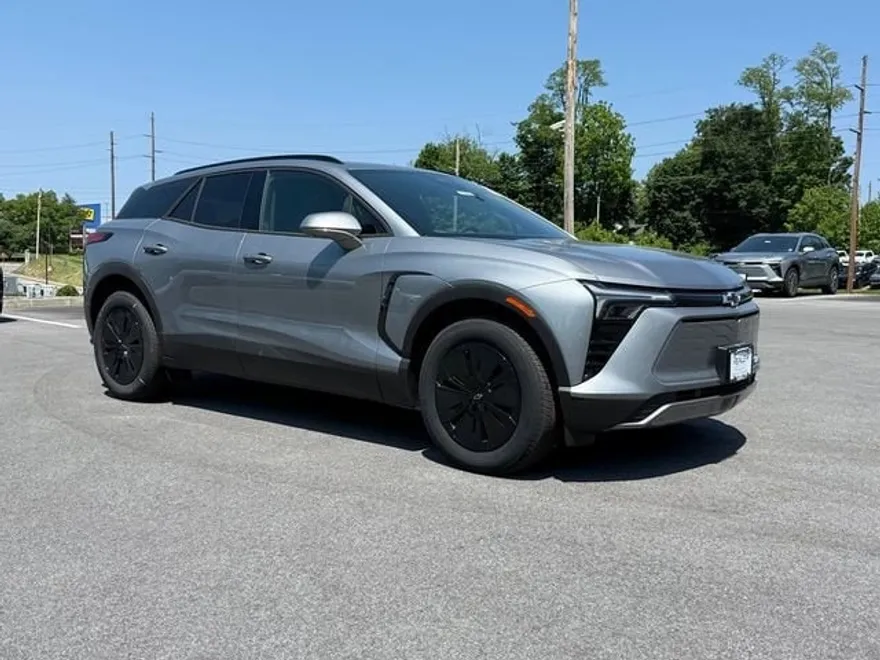 2025 Chevrolet Blazer EV photo 1