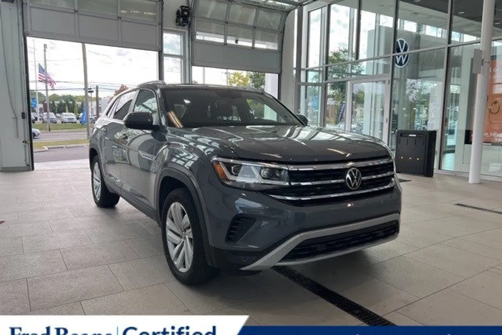 2022 Volkswagen Atlas Cross Sport SE Technology photo 1