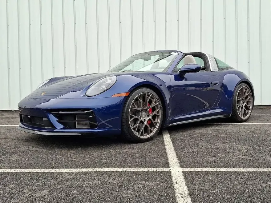 2024 Porsche 911 Targa 4S photo 1