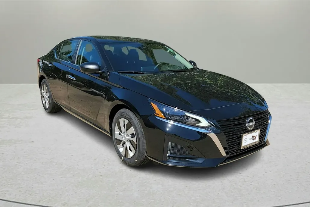 2025 Nissan Altima 2.5 S photo 1
