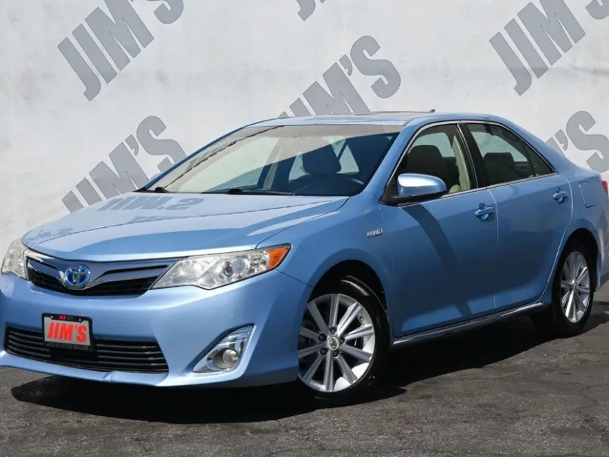 2012 Toyota Camry Hybrid XLE photo 1