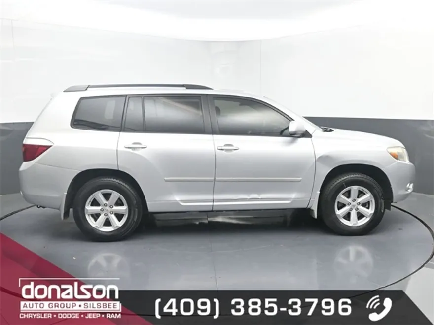 2010 Toyota Highlander SE photo 1