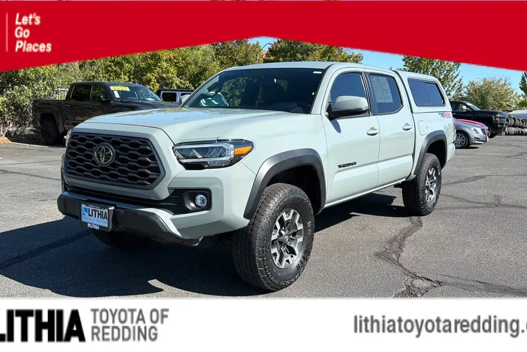 2023 Toyota Tacoma TRD V6 photo 1