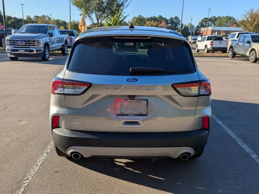 2021 Ford Escape SE photo 1
