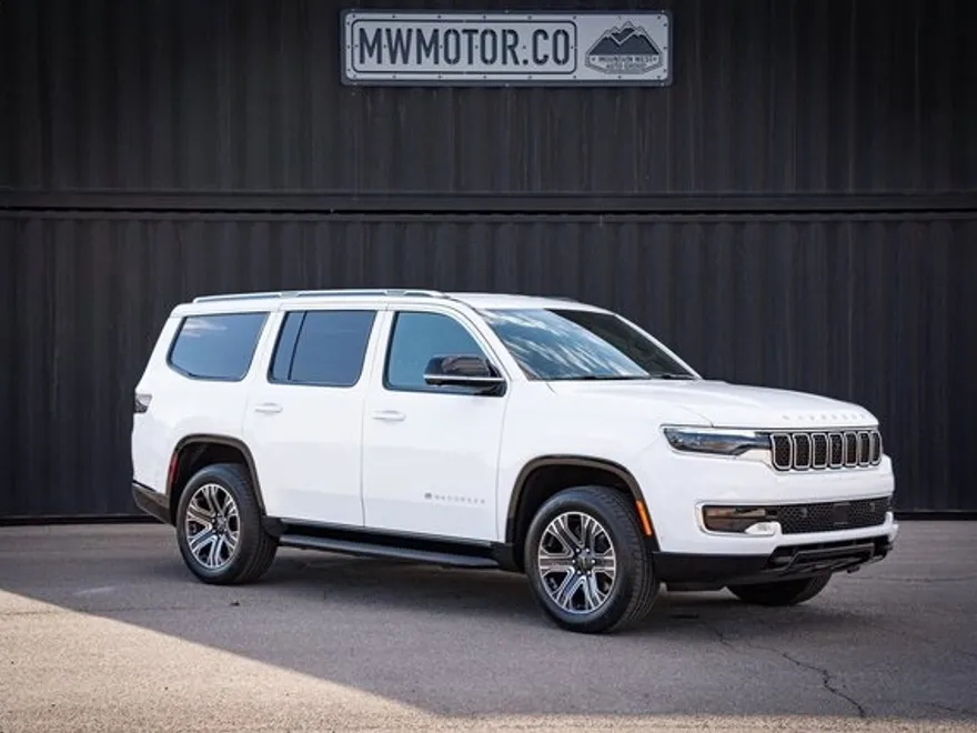 2025 Jeep Wagoneer Base photo 1