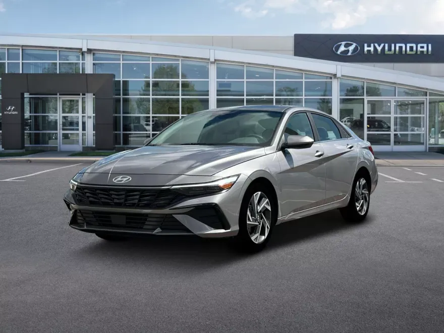 2025 Hyundai Elantra SEL Convenience photo 1