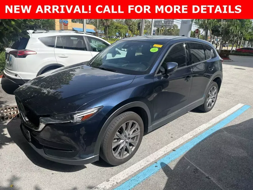 2021 Mazda CX-5 Signature photo 1