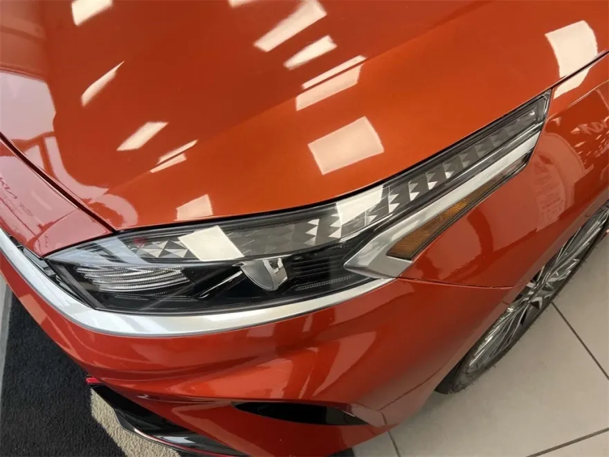 2023 Kia Forte GT-Line photo 6
