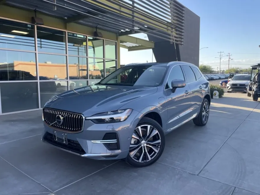 2022 Volvo XC60 Recharge Hybrid Inscription Expression photo 1