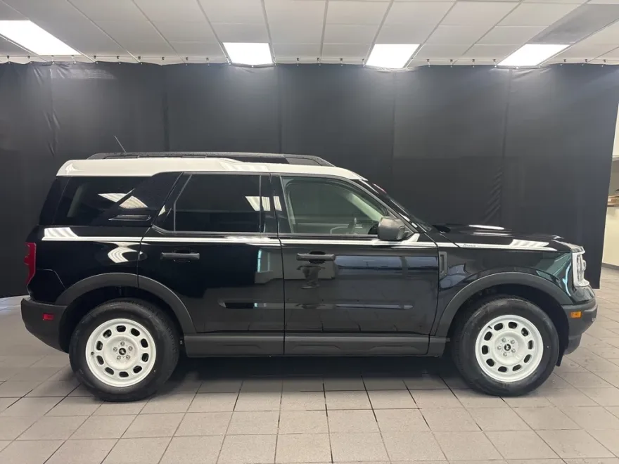 2024 Ford Bronco Sport Heritage photo 1