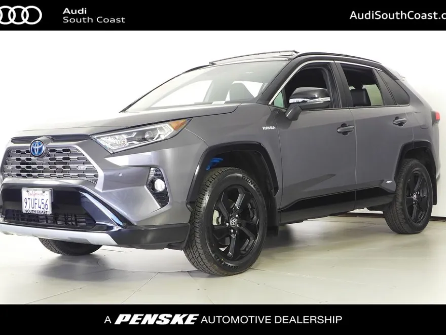 2021 Toyota RAV4 Hybrid XSE photo 1