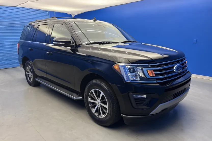 2018 Ford Expedition XLT photo 1