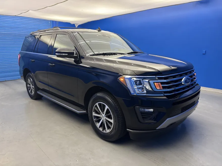 2018 Ford Expedition XLT photo 1