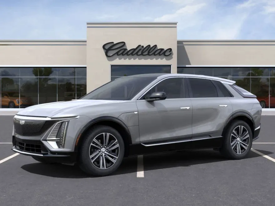 2025 Cadillac Lyriq Luxury photo 1