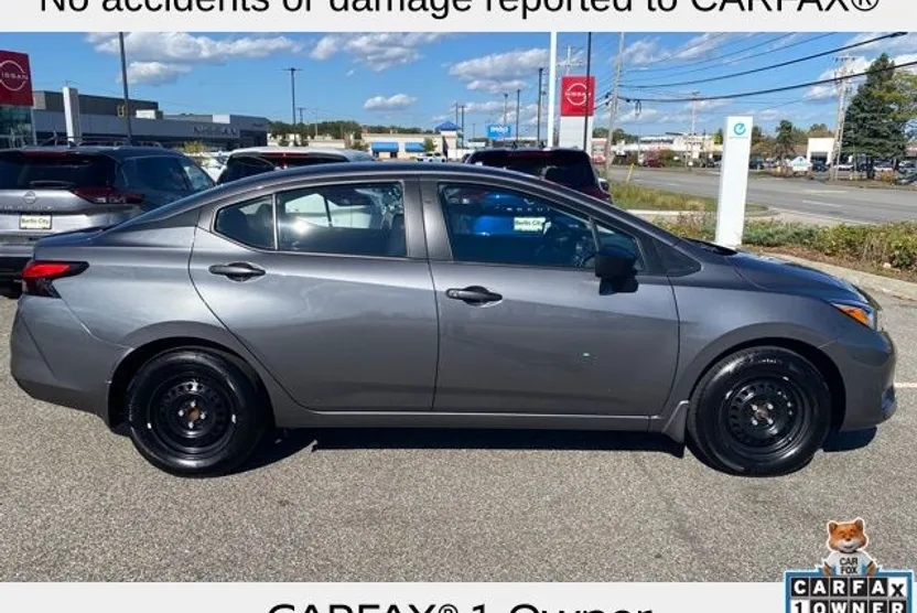 2024 Nissan Versa 1.6 S photo 1